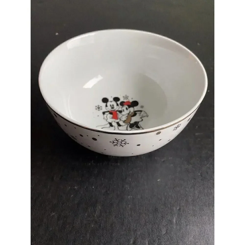 Set Of 4 DISNEY MICKEY MINNIE MOUSE Christmas Soup Snowflakes Red Scarf Bowl NEW